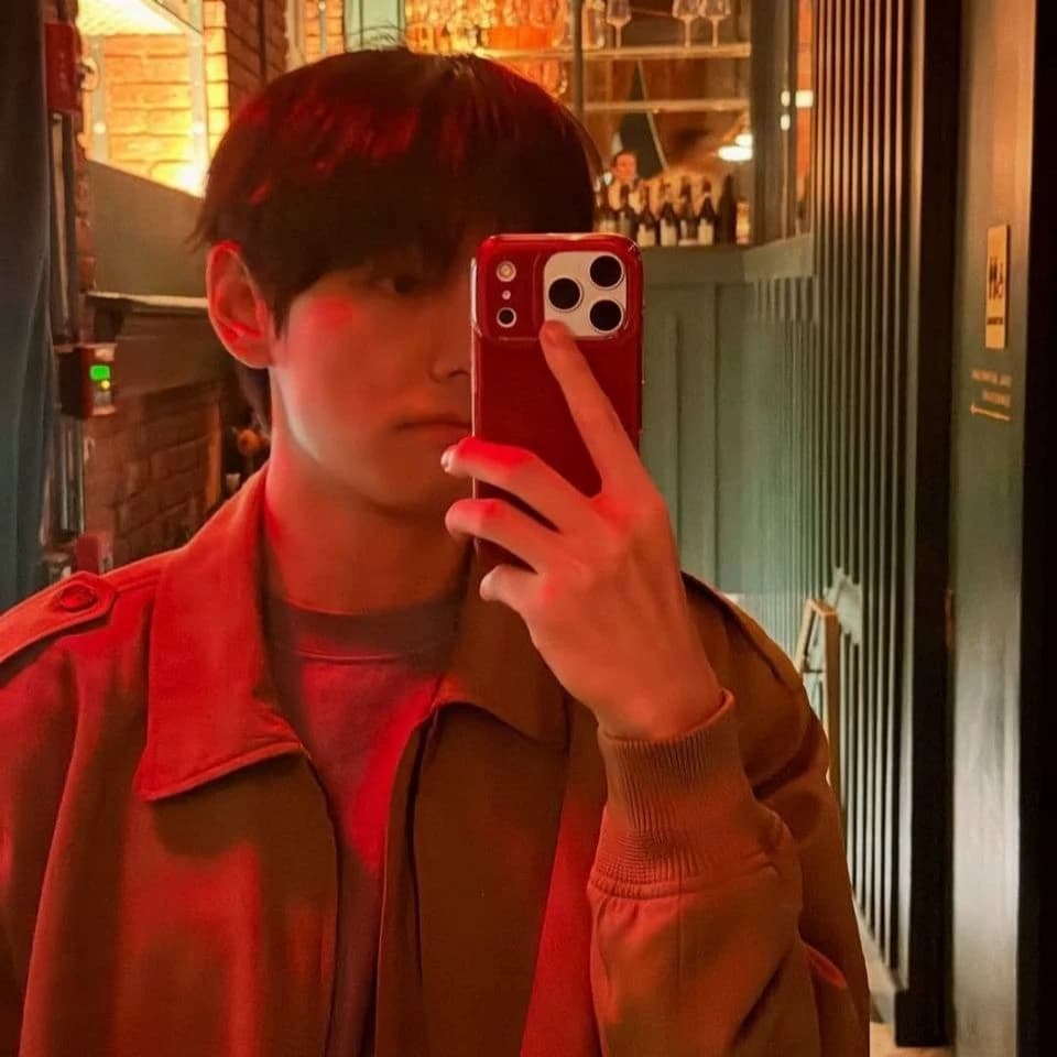 Kim Taehyung thumbnail