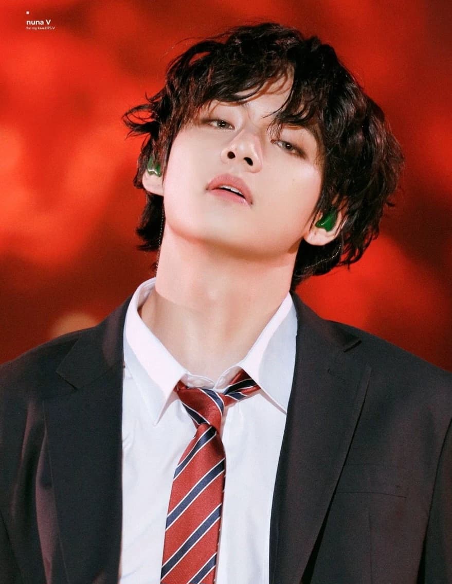 kim taehyung  thumbnail