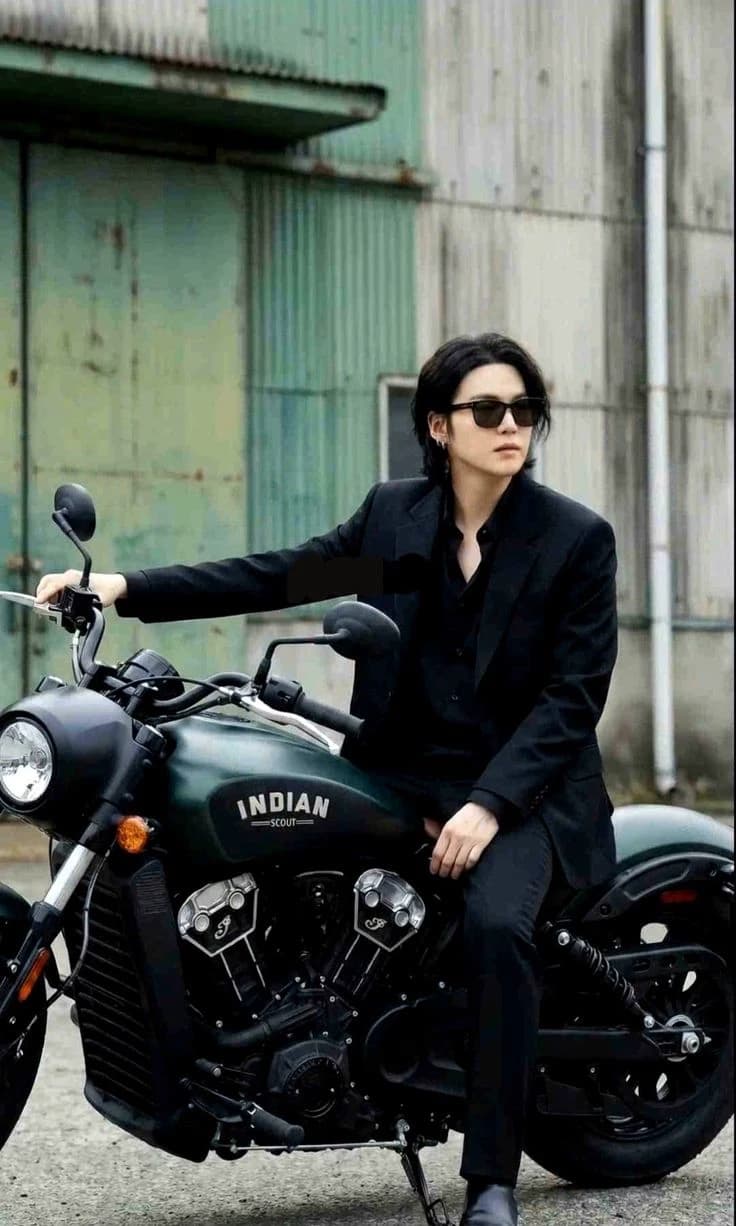 Yoongi Min thumbnail