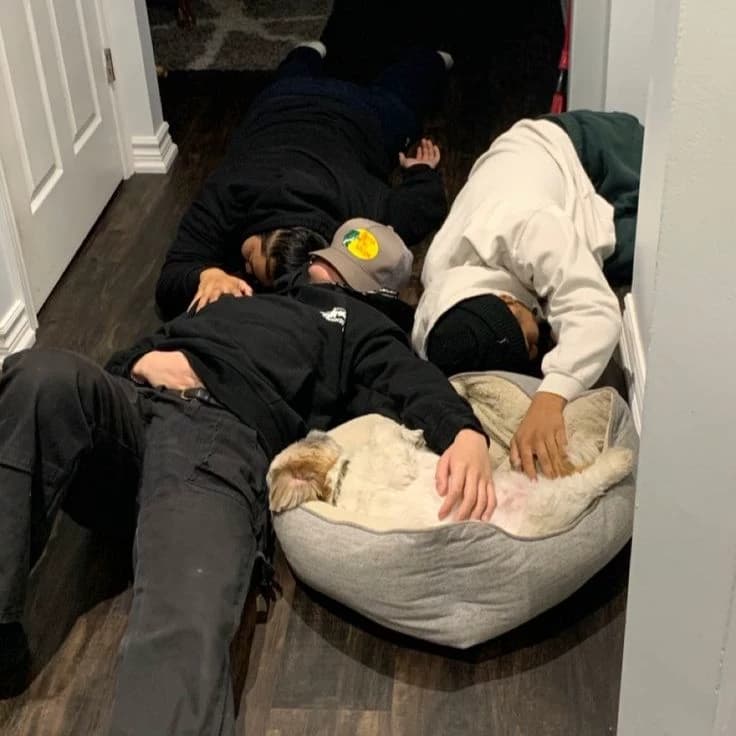 group of friends thumbnail