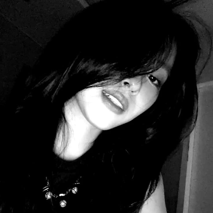Karina thumbnail