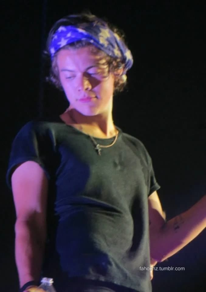 Harry Styles  thumbnail