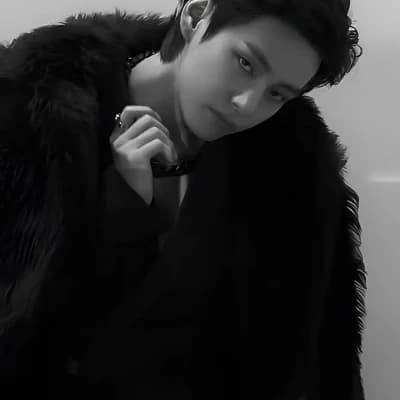 Kim Taehyung thumbnail