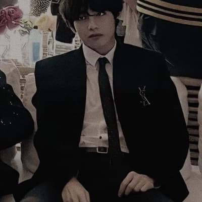 Kim Taehyung thumbnail