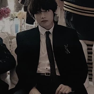 Kim Taehyung thumbnail
