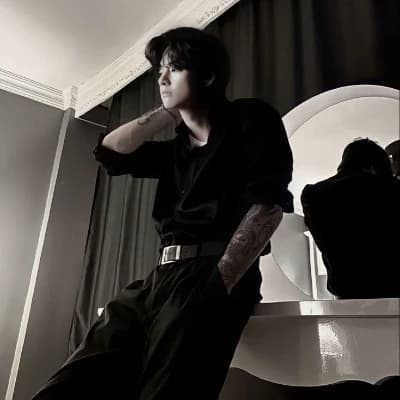 Kim Taehyung thumbnail
