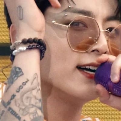 Jeon Jungkook thumbnail