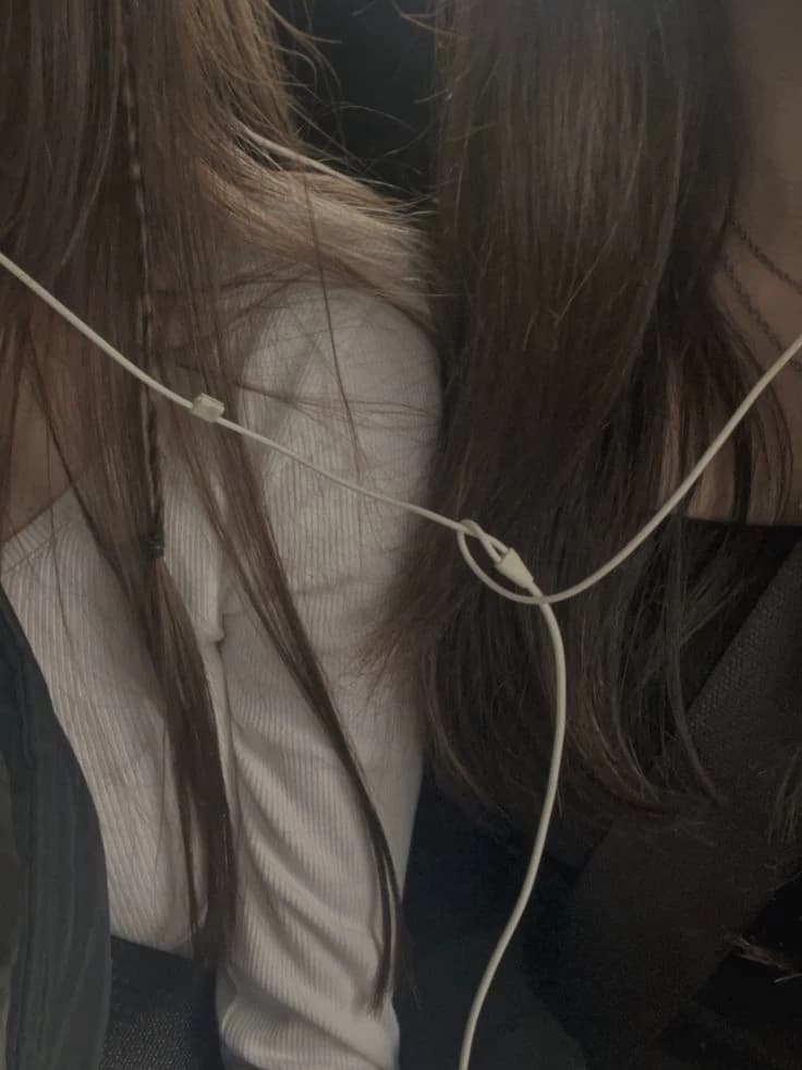 Lucia thumbnail