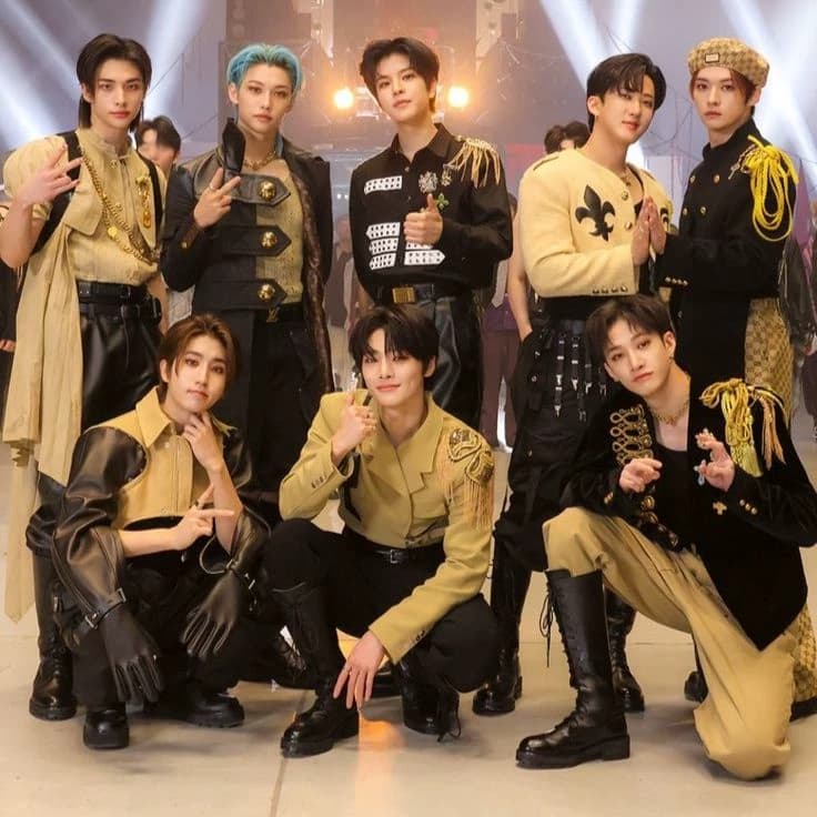 stray kids thumbnail