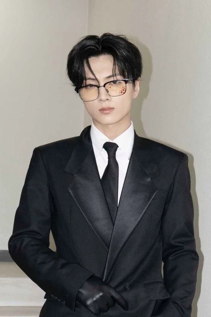Park Jongseong/Jay thumbnail