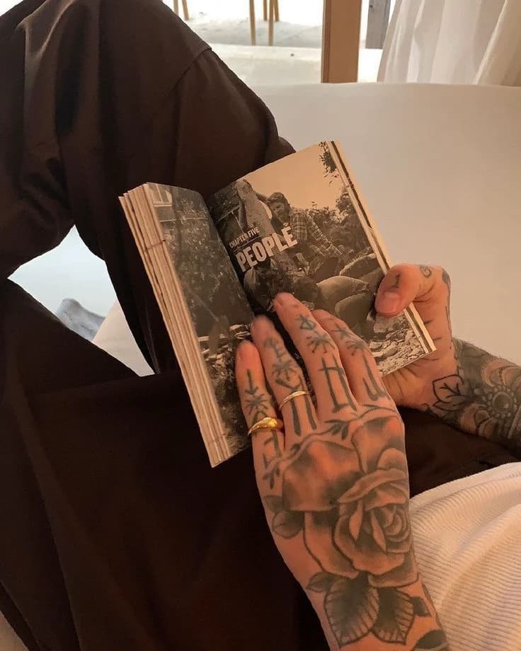 𝙰𝚛𝚎𝚜 thumbnail