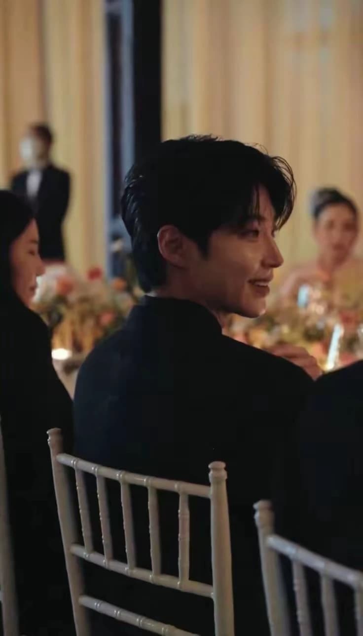Hwang in yeop  thumbnail