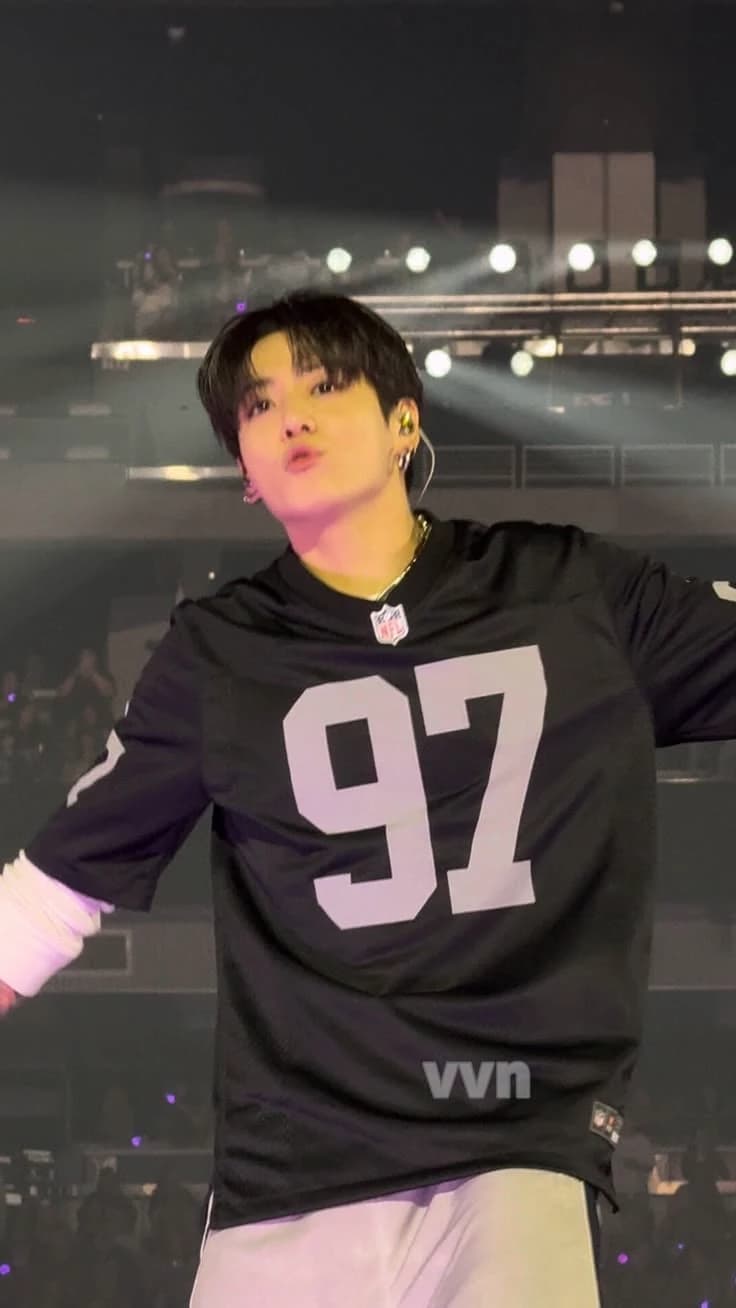 Jeon Jungkook thumbnail