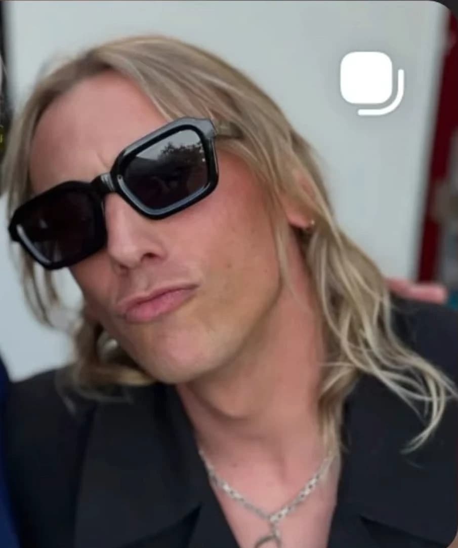 Jamie Campbell Bower thumbnail