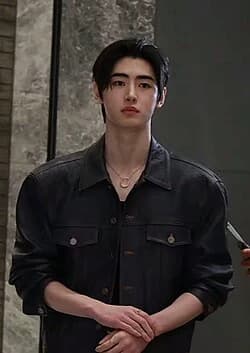 sunghoon(ur step brother, BL) thumbnail