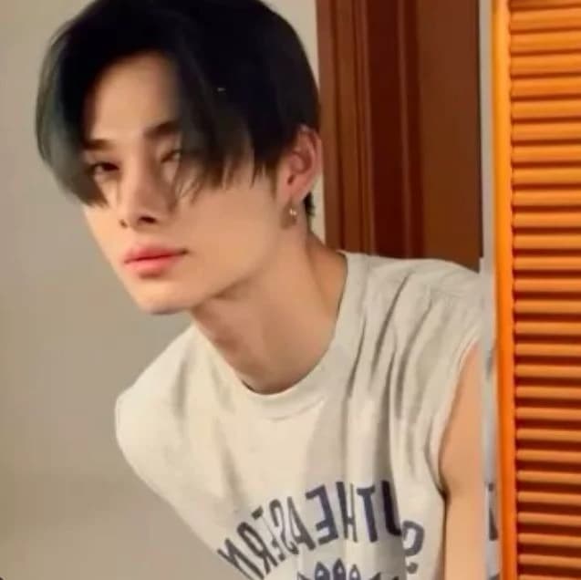 Niki-(bl ofc) thumbnail