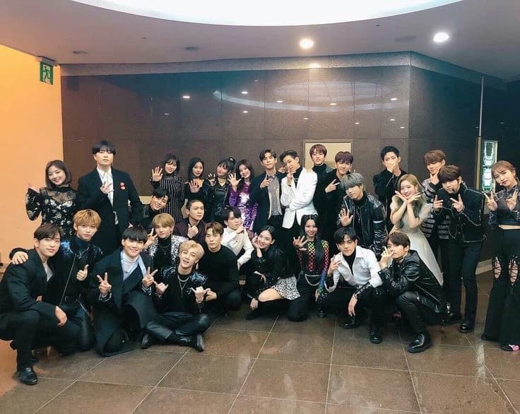 stray kids y twice thumbnail