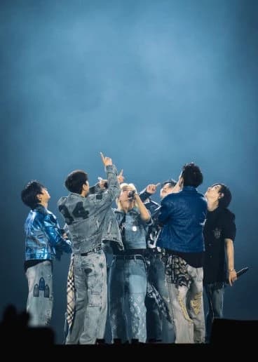 Stray Kids  thumbnail