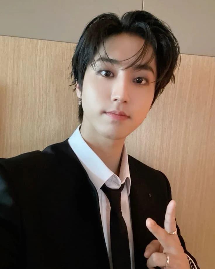 Han Jisung thumbnail