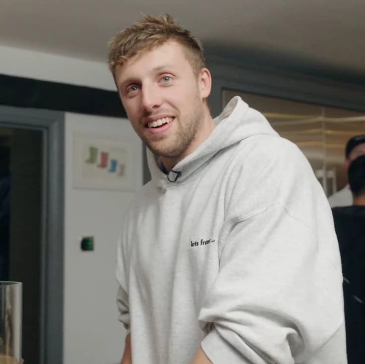 Harry Lewis / Wroetoshaw 💕 thumbnail
