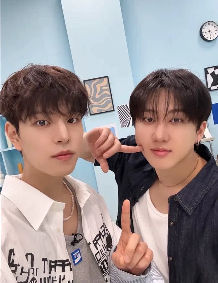 Seungbin (Seungmin & Changbin). thumbnail