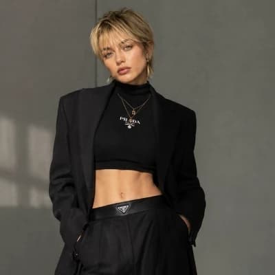 Mia Harrington thumbnail