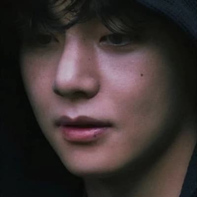 Kim Taehyung thumbnail