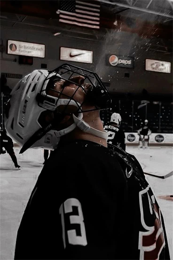 Ethan Carter - hockey player thumbnail