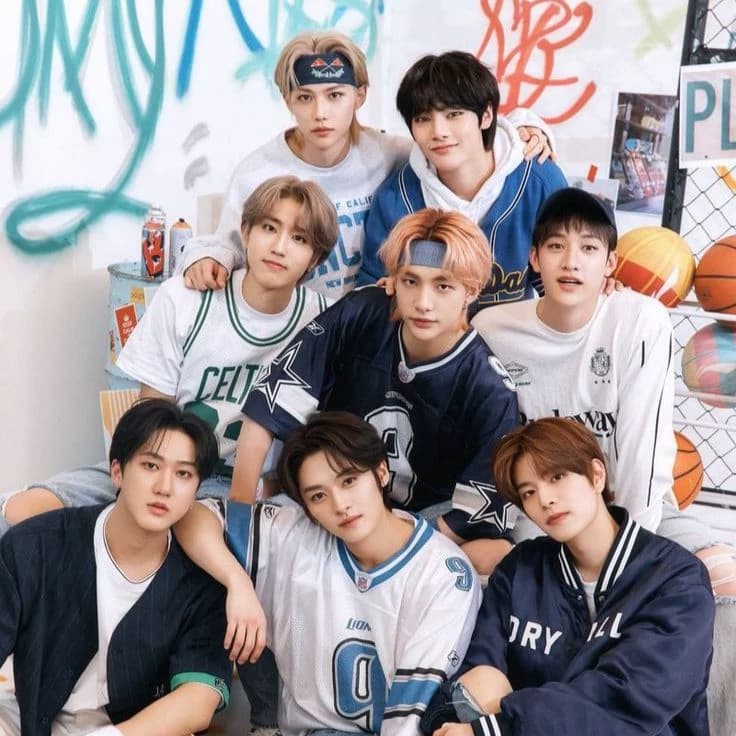Stray Kids thumbnail