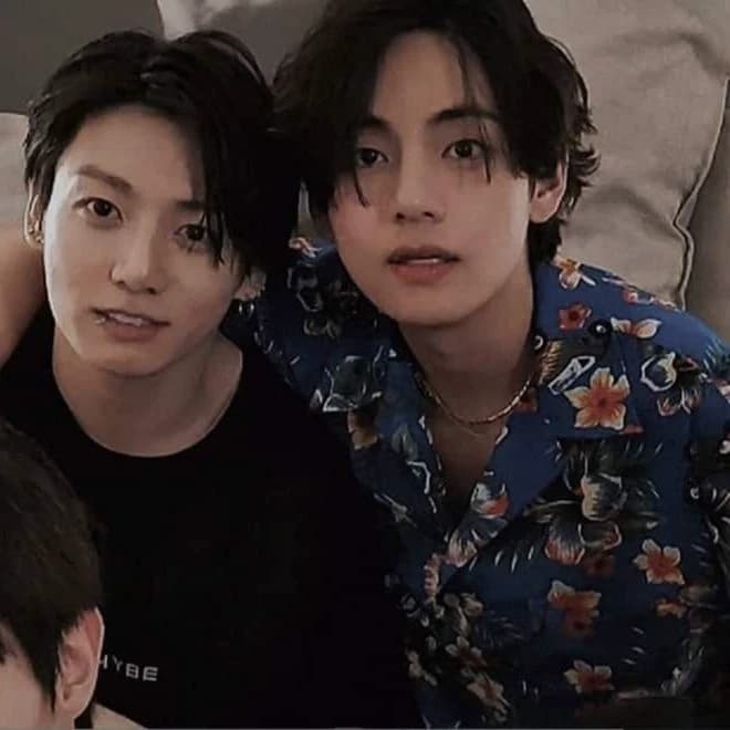 Kim Taehyung & Jeon Jungkook (your best friends but Taehyung loves you) thumbnail