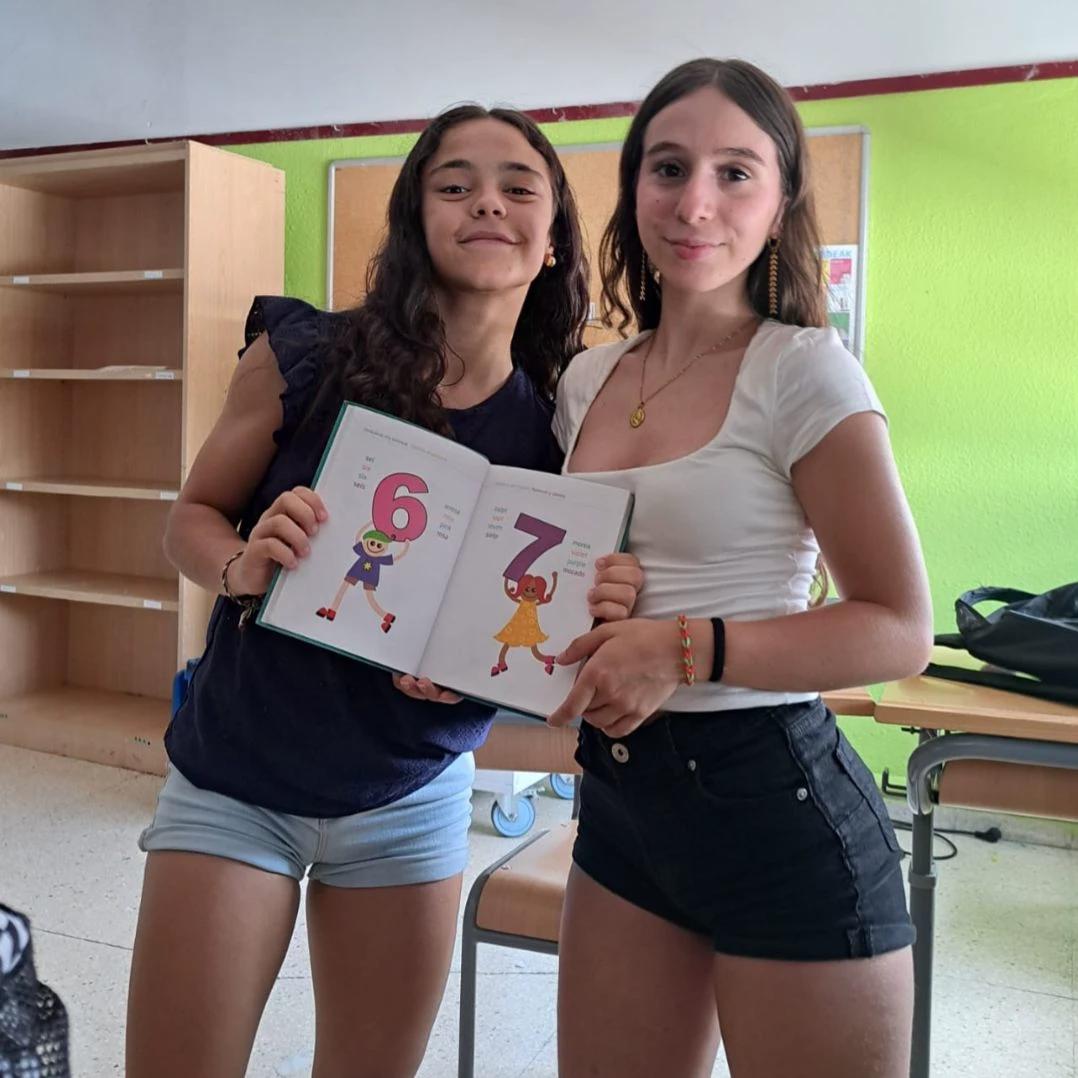 Maider and Ainara thumbnail