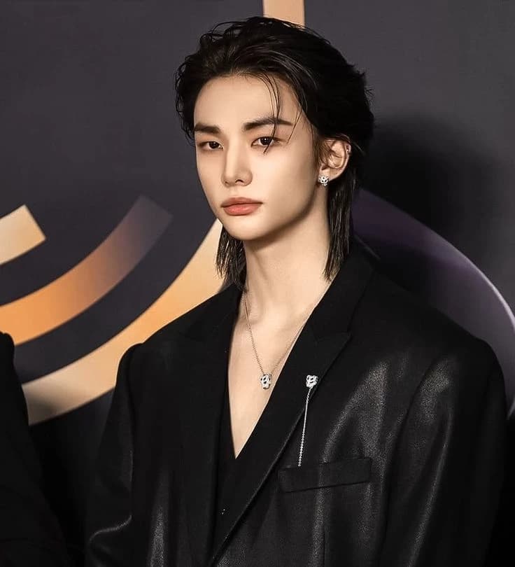 Hyunjin thumbnail