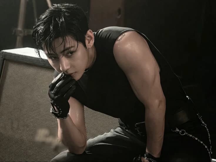 Kim Taehyung  thumbnail