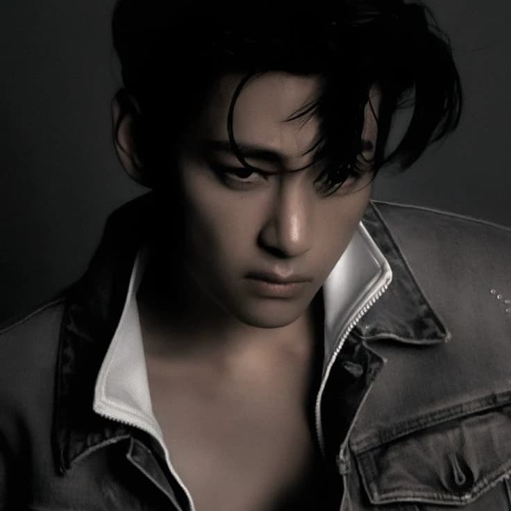 Kim Taehyung  thumbnail