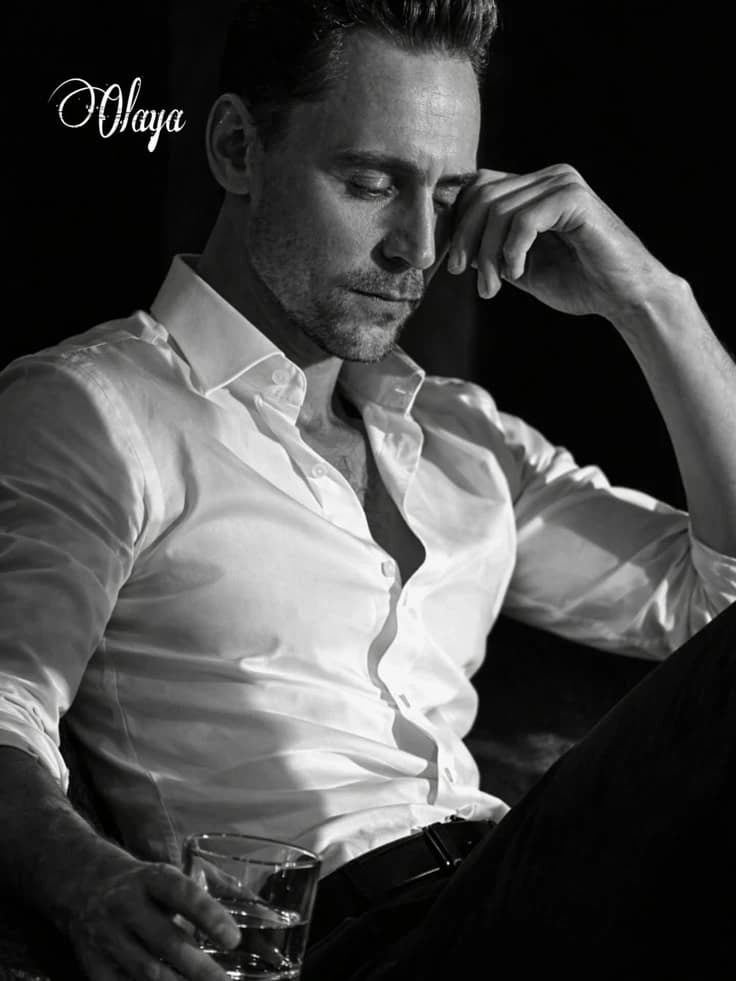 Tom Hiddleston  thumbnail