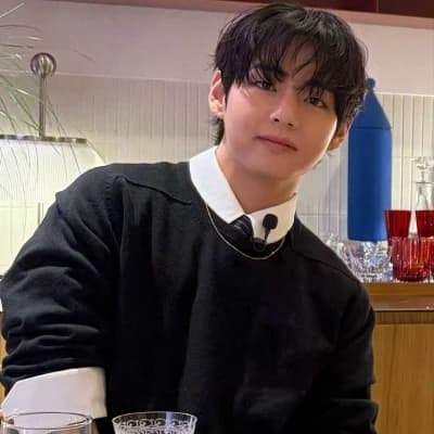 Kim Taehyung thumbnail
