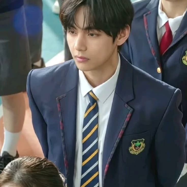 Kim Taehyung thumbnail