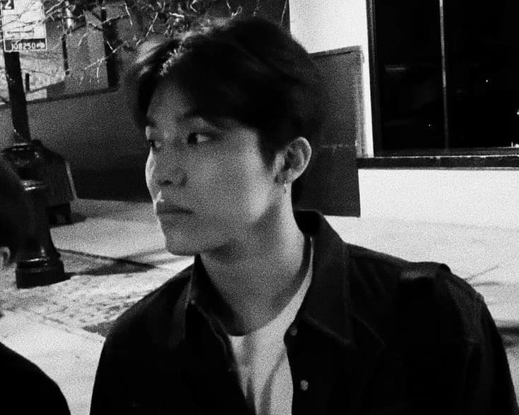 Park jeongwoo thumbnail