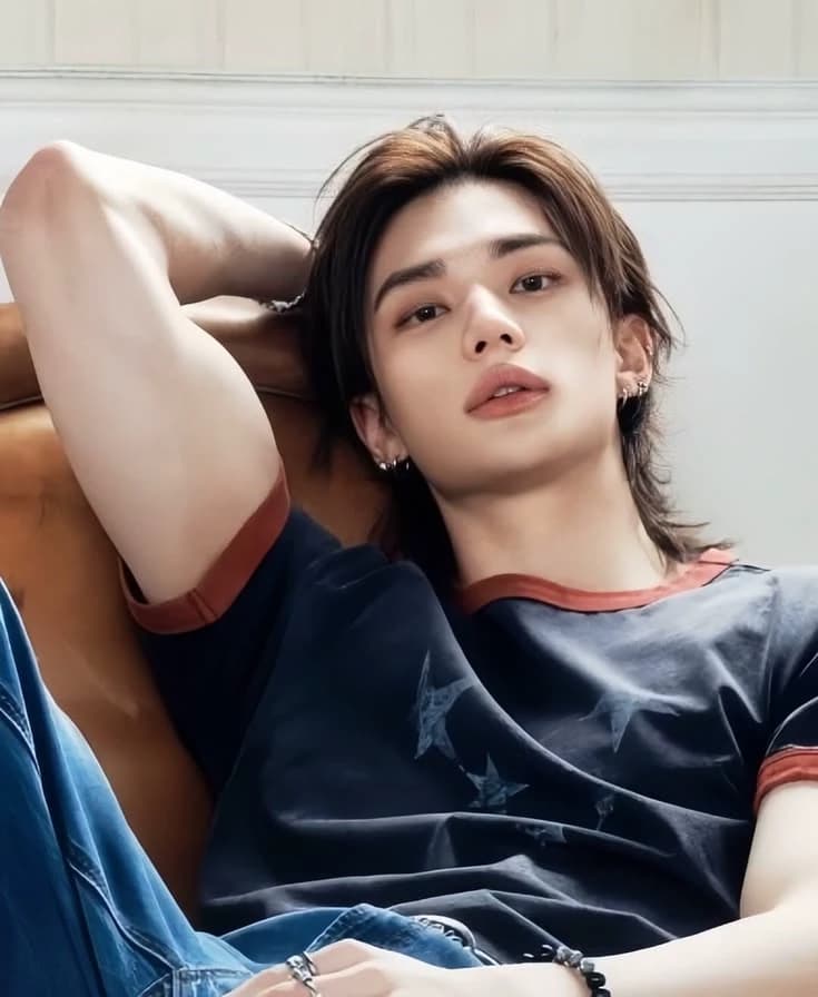 Hyunjin... thumbnail
