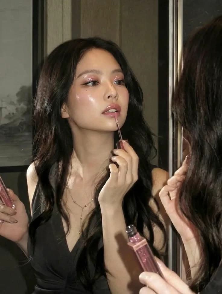 Jennie  thumbnail