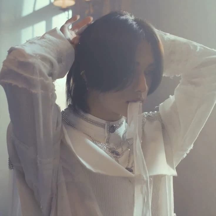 Hyunjin thumbnail