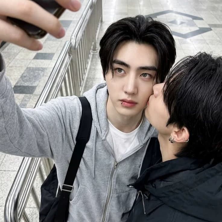 Sunghoon / bl thumbnail