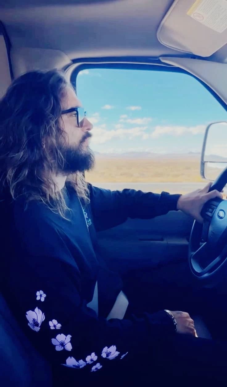 Tom Kaulitz thumbnail