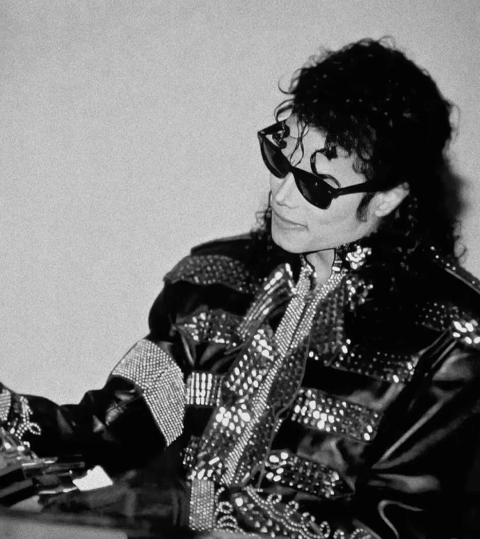 Michael Jackson thumbnail