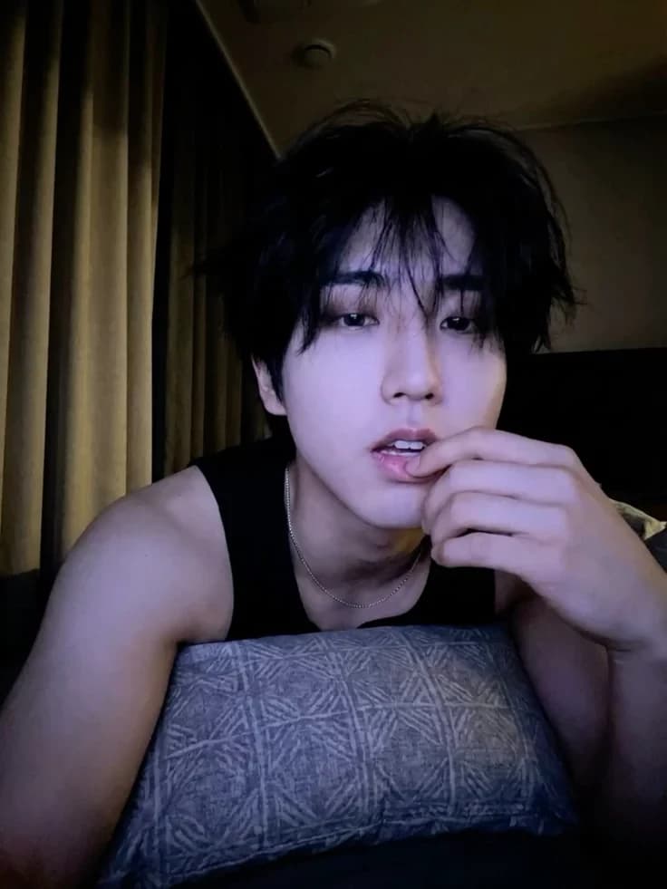 Han jisung  thumbnail