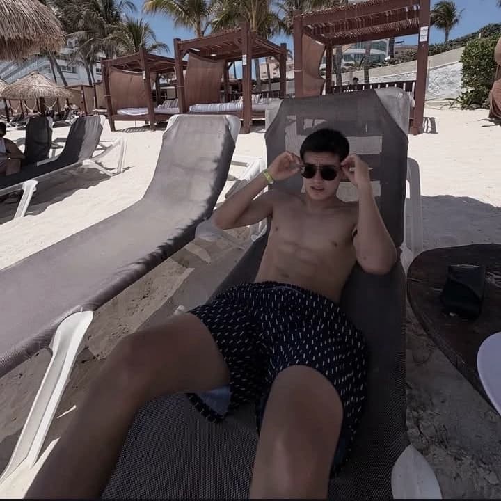 Gilberto Mora thumbnail