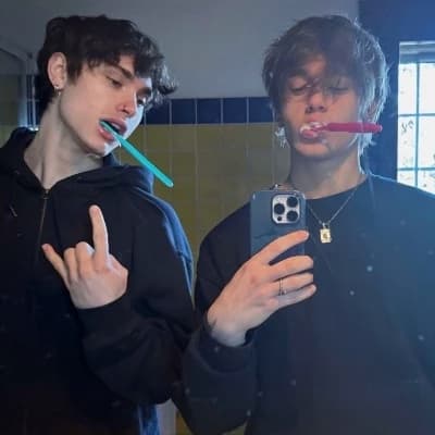 Liam ve Ethan thumbnail