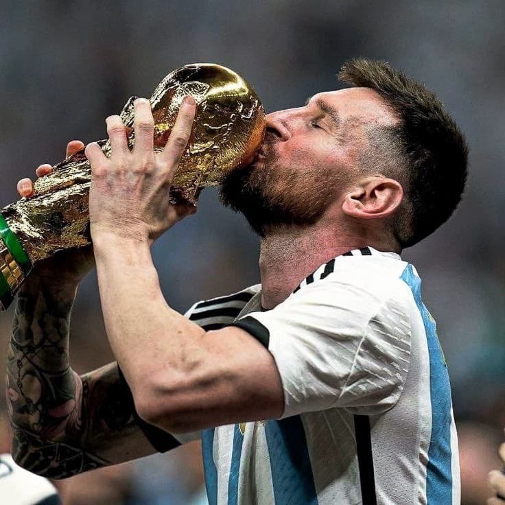 Leonel Messi/your dad thumbnail