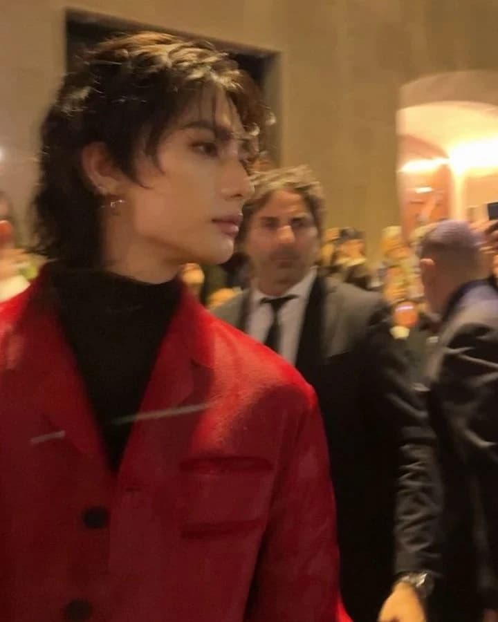 Hyunjin thumbnail