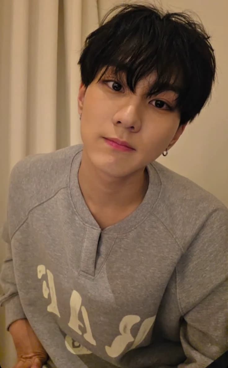 Jungwon  thumbnail